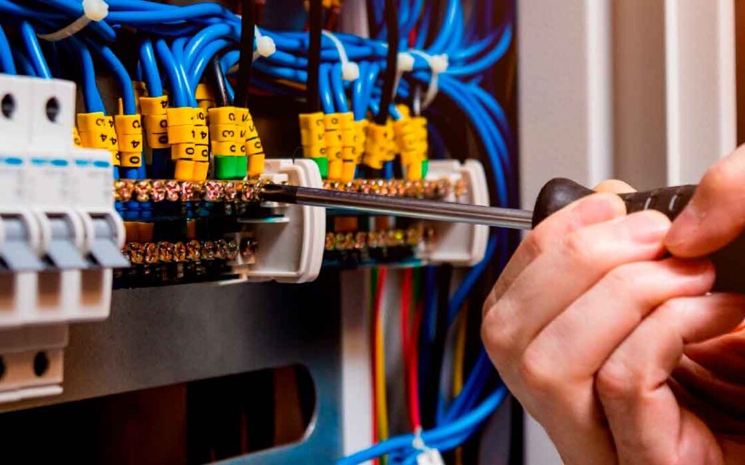 PROYECTOS ELÉCTRICOS